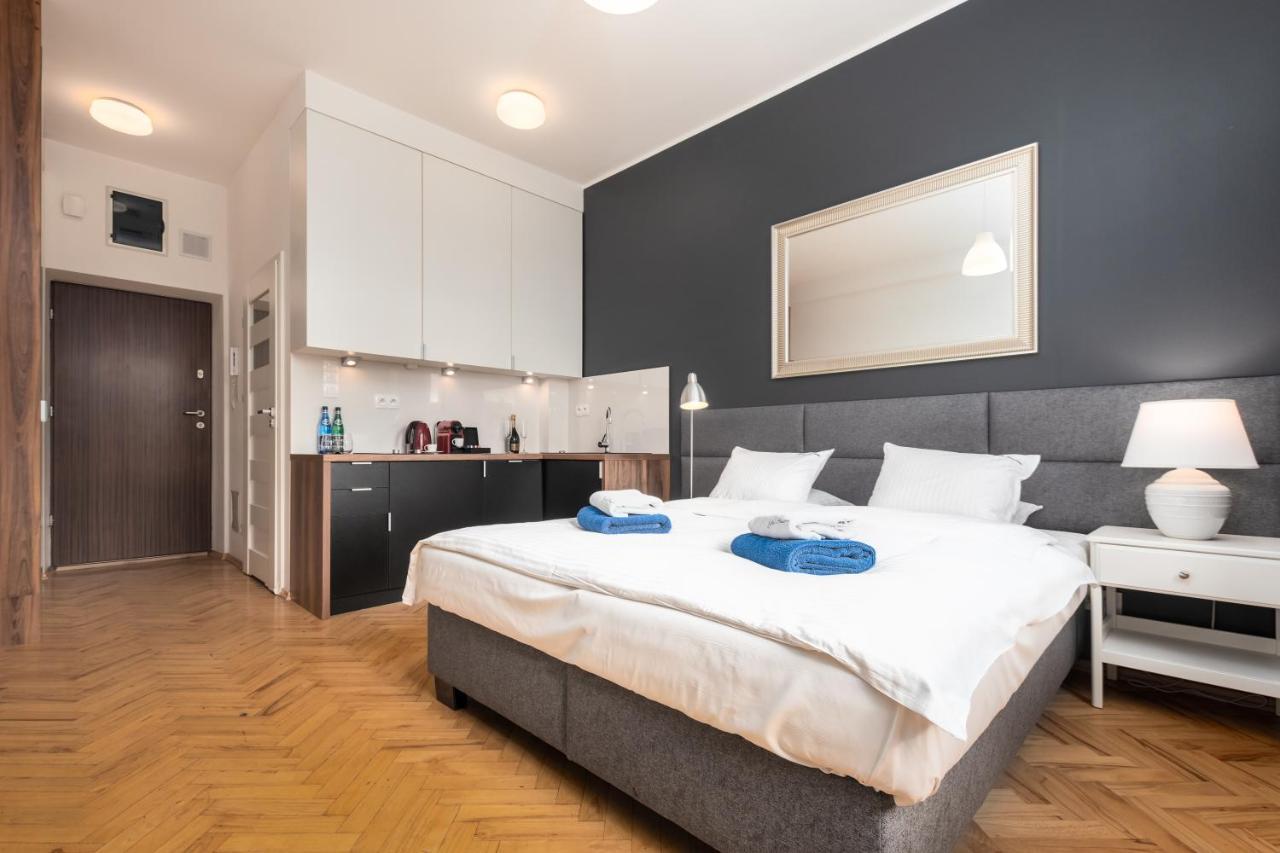 ורשה Smolna Apartments By Your Freedom מראה חיצוני תמונה