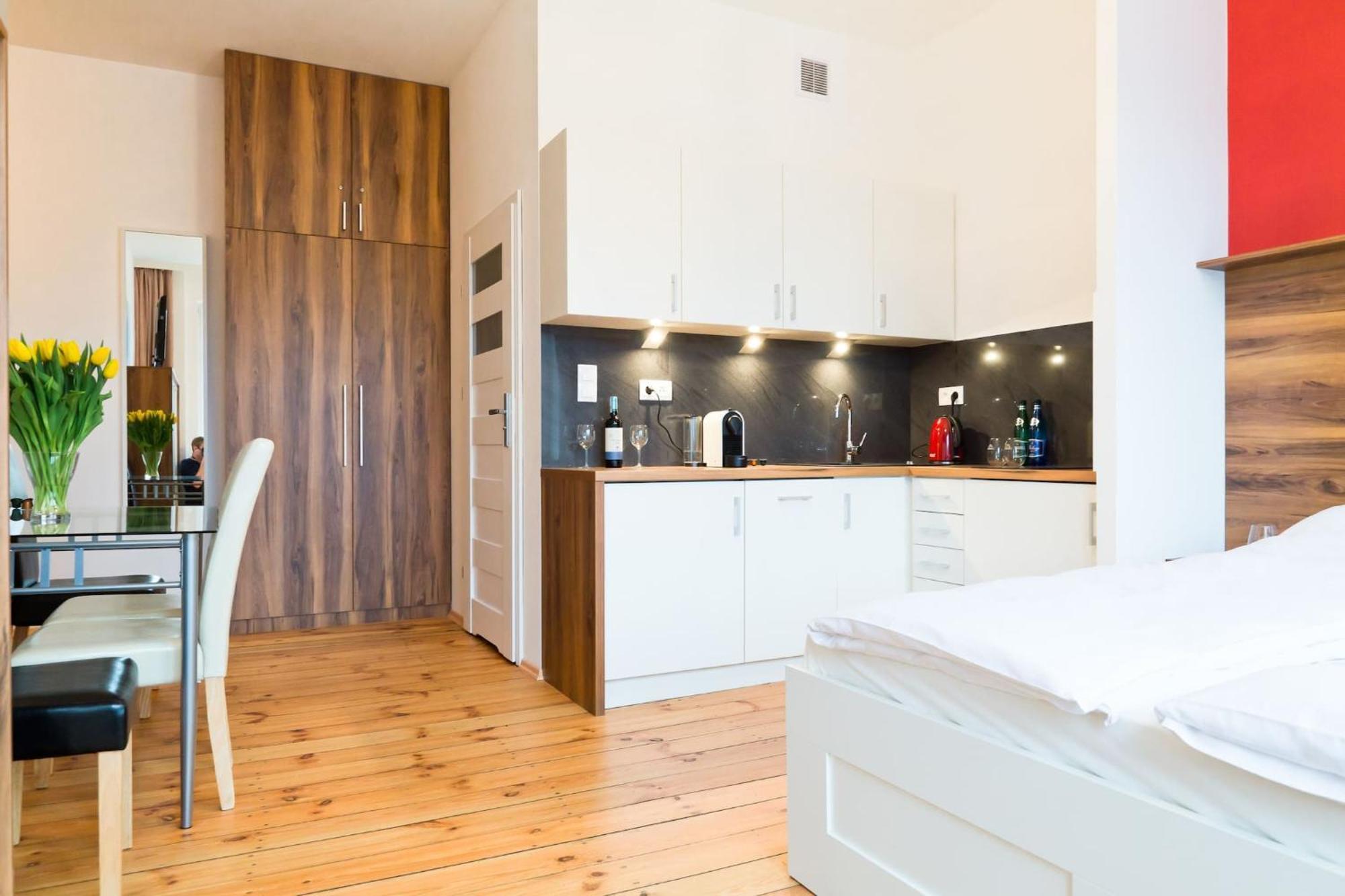 ורשה Smolna Apartments By Your Freedom מראה חיצוני תמונה