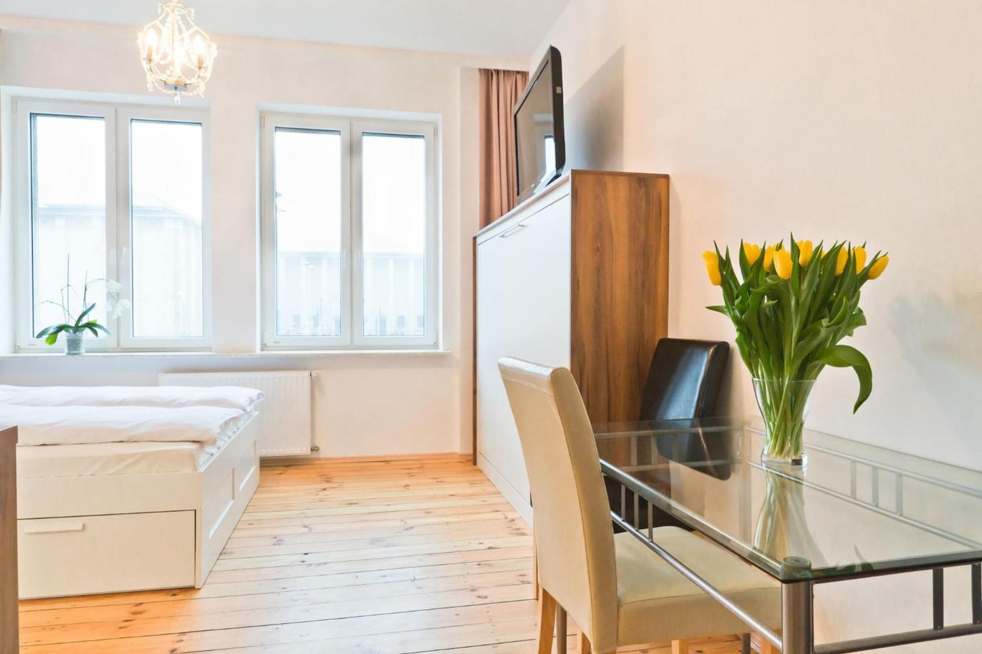 ורשה Smolna Apartments By Your Freedom מראה חיצוני תמונה