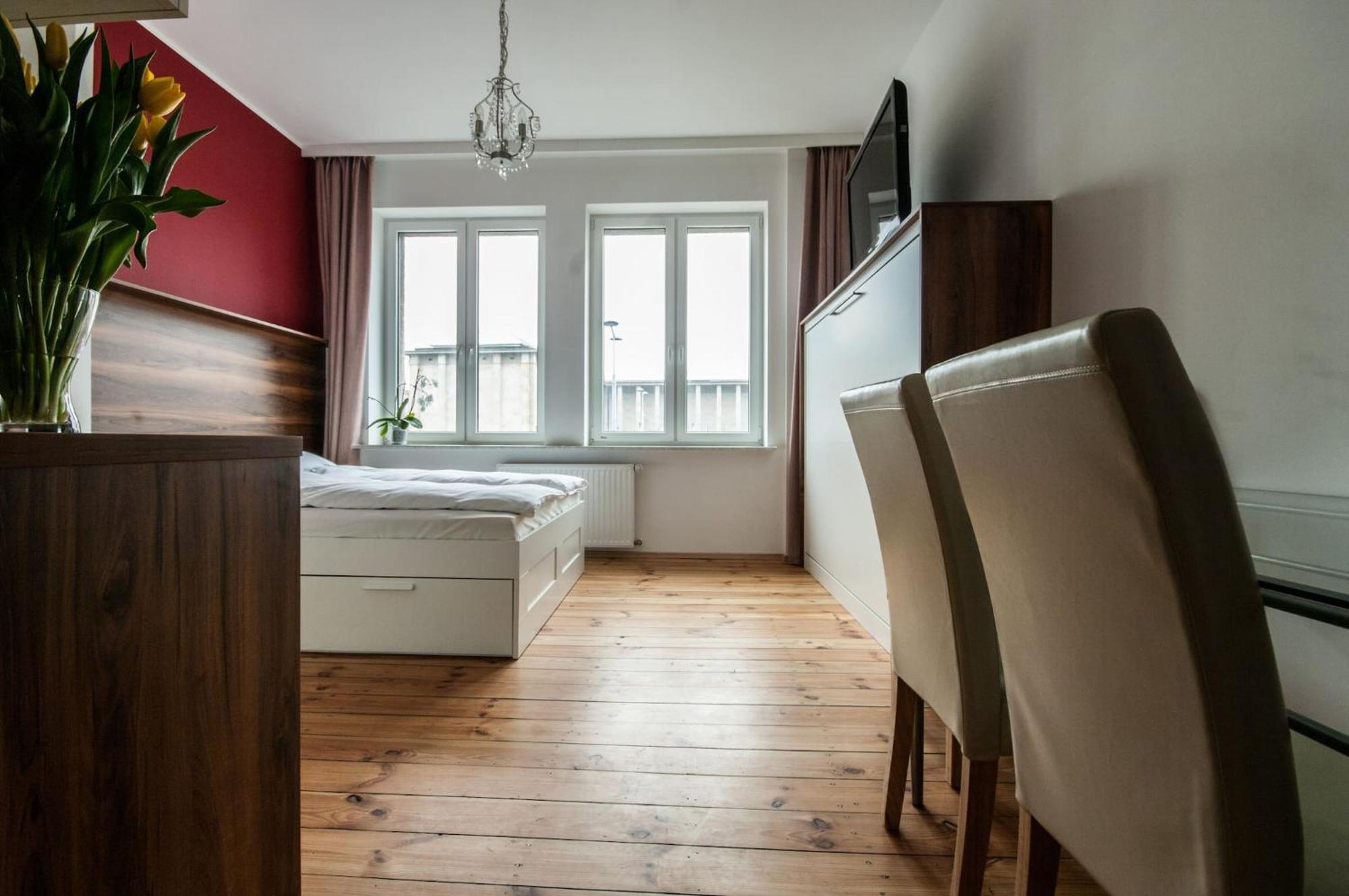 ורשה Smolna Apartments By Your Freedom מראה חיצוני תמונה