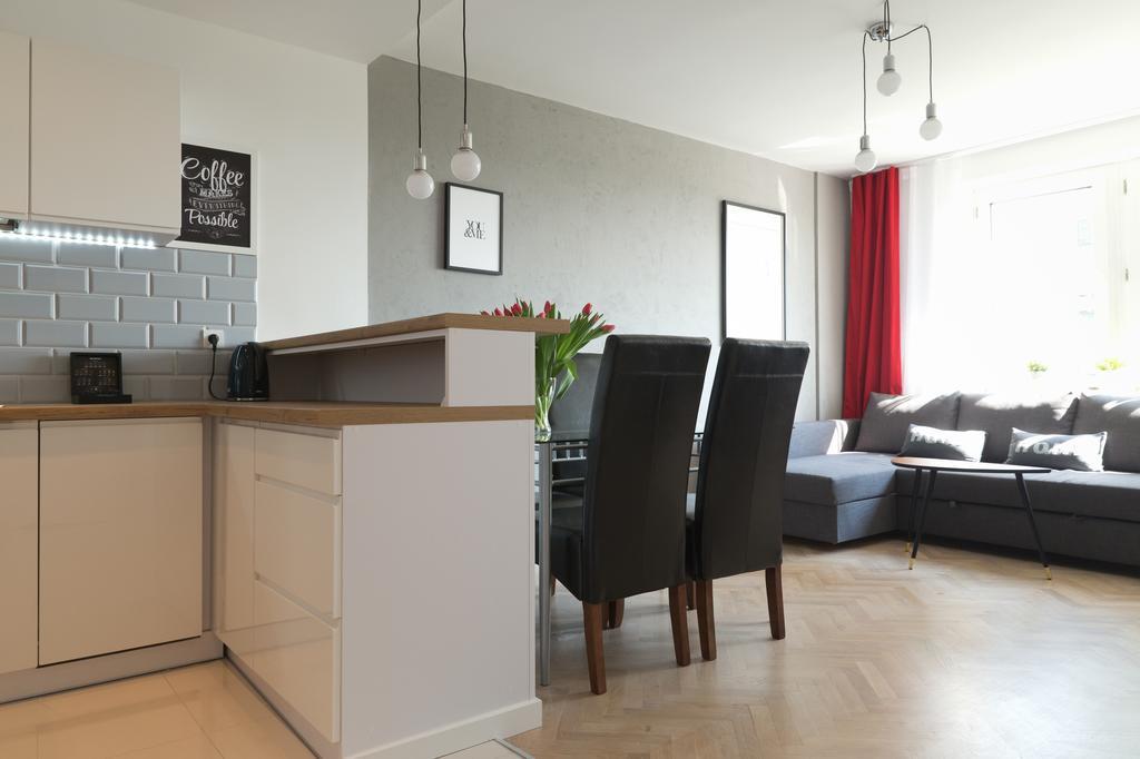 ורשה Smolna Apartments By Your Freedom מראה חיצוני תמונה