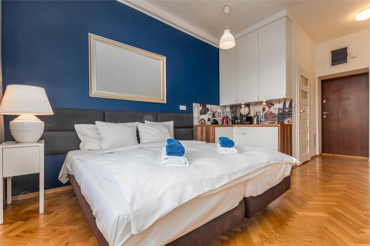 ורשה Smolna Apartments By Your Freedom מראה חיצוני תמונה